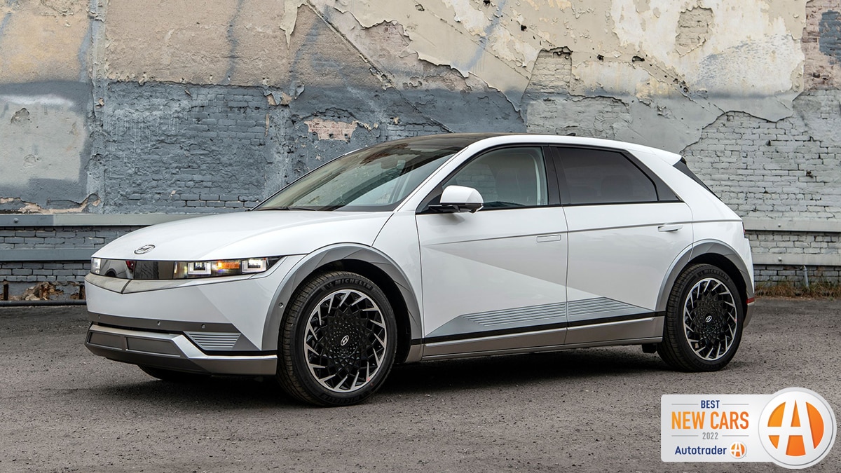 2022 Hyundai Ioniq 5 font left in white