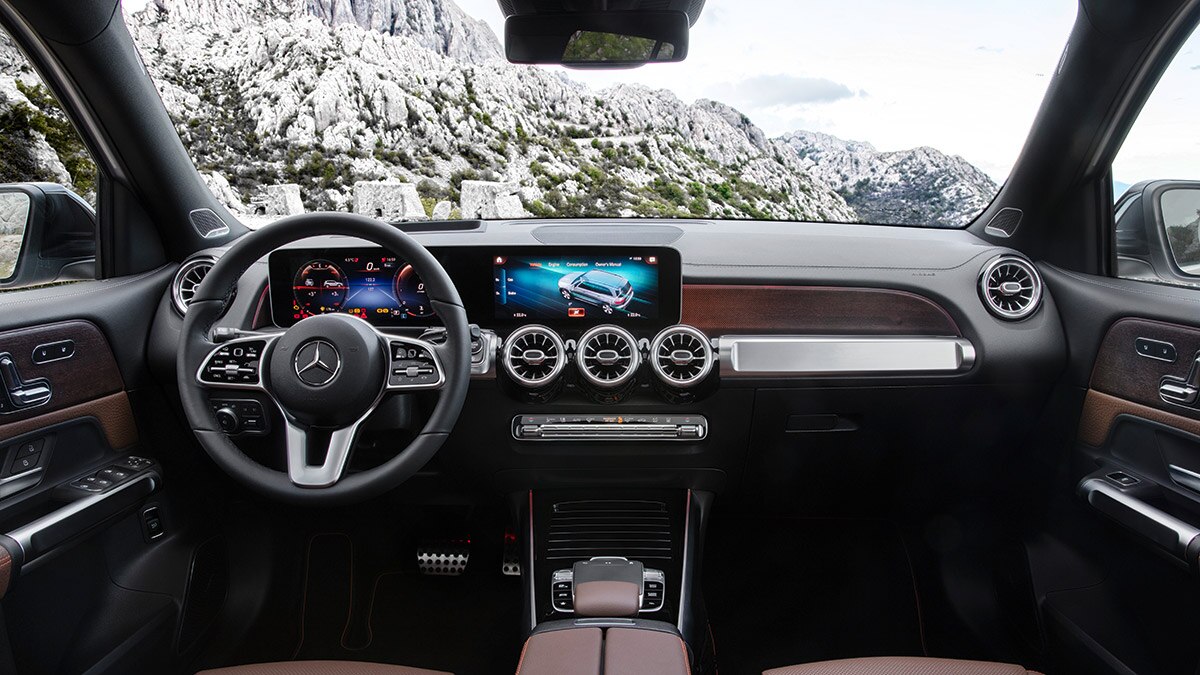 Interior de la SUV Mercedes-Benz GLB 250 2022.
