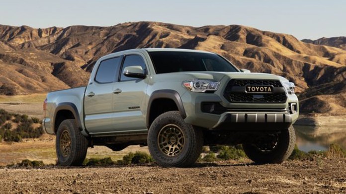 2022 Toyota Tacoma front right