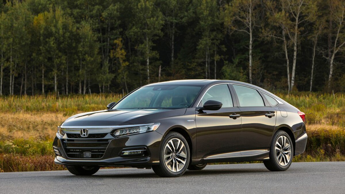 2019 Honda Accord Hybrid front left