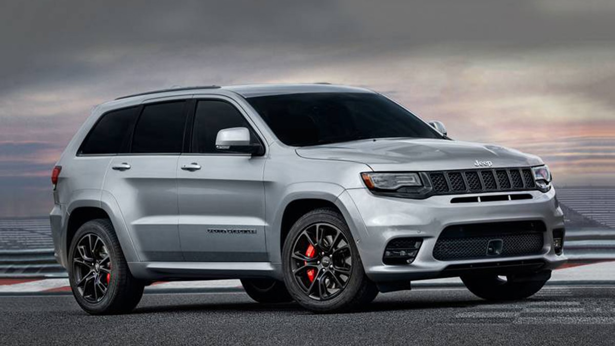 2019 Jeep Grand Cherokee SRT profile in silver