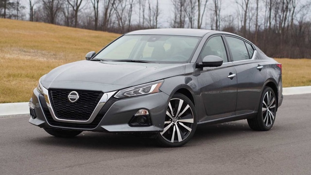 2019 Nissan Altima 2.5 SL front left