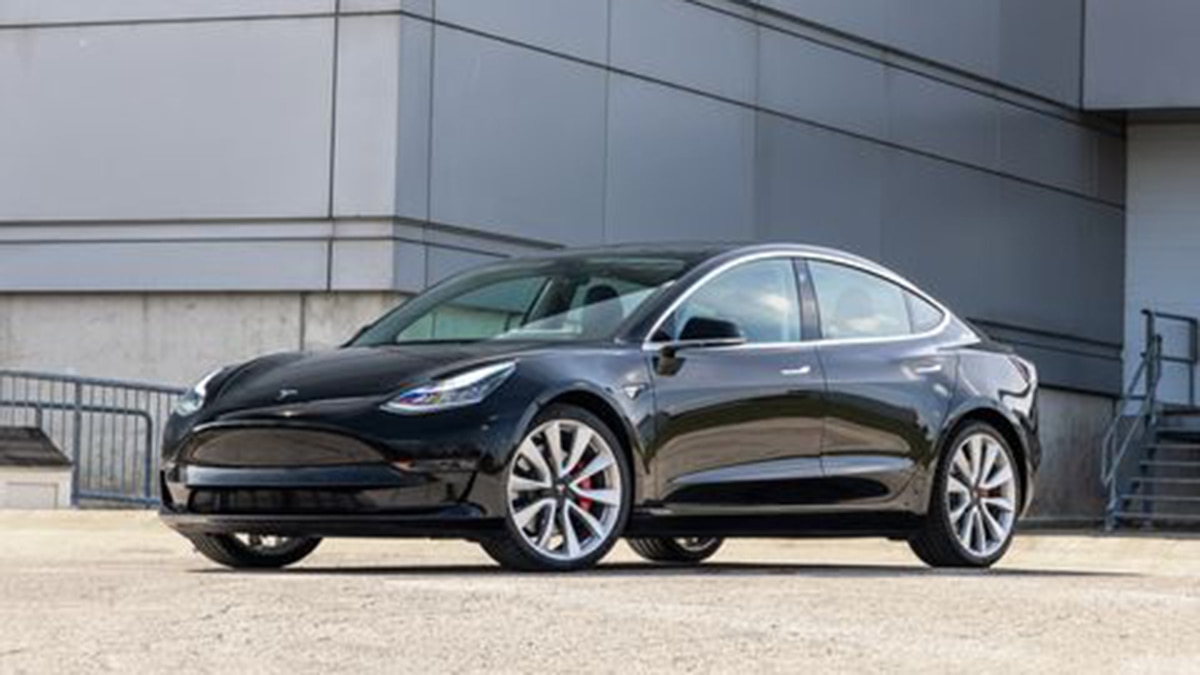 In detail het is nutteloos Aardewerk 2019 Tesla Model 3: Choosing the Right Trim - Autotrader