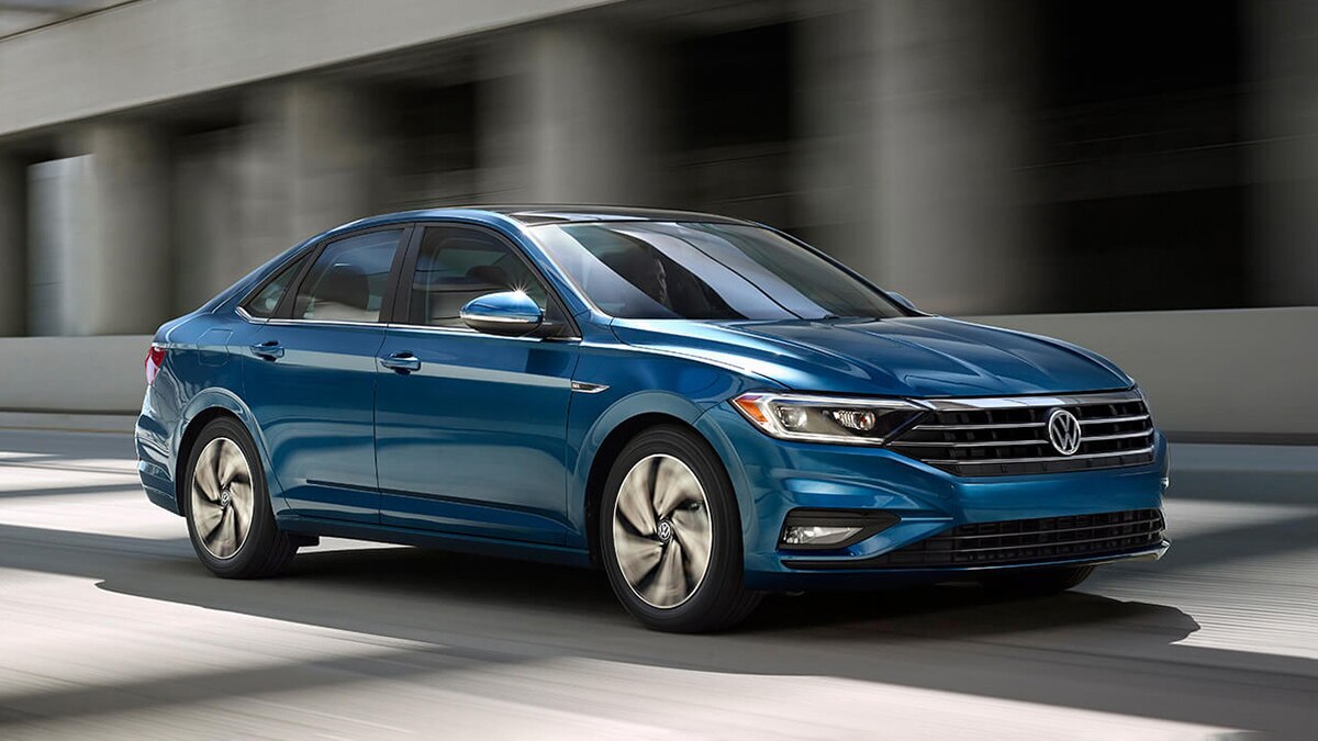 2019 Volkswagen Jetta SEL Premium front right in blue