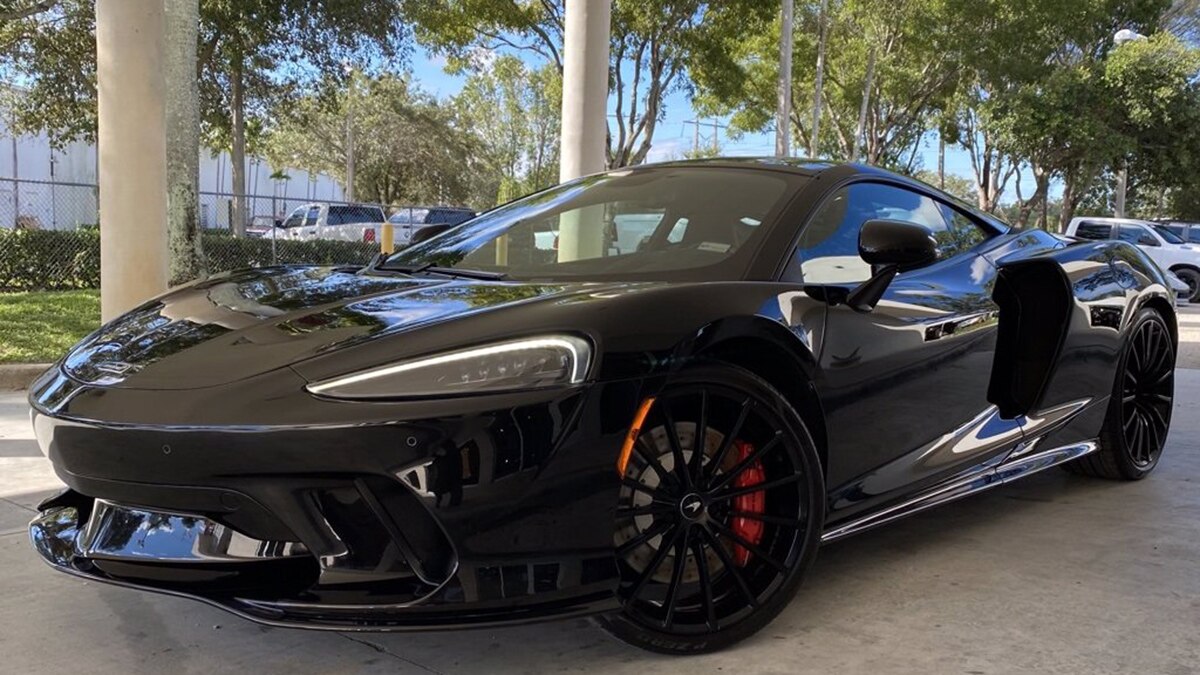 2020 McLaren GT front left in black