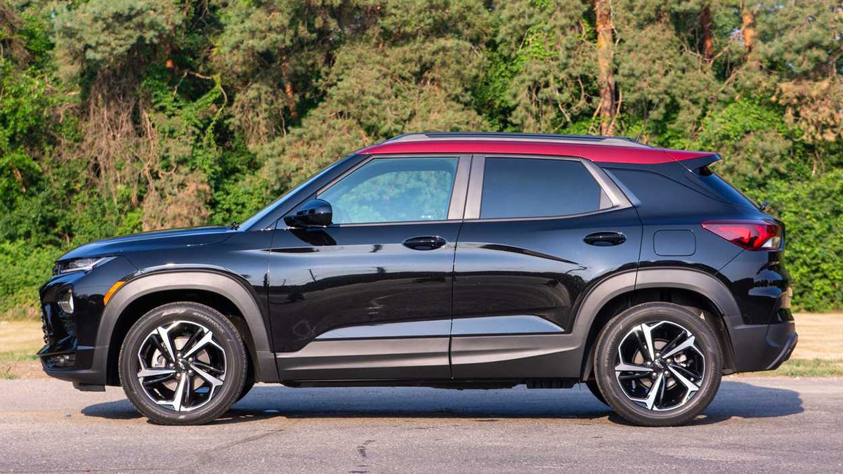 2021 Chevrolet Trailblazer RS profile