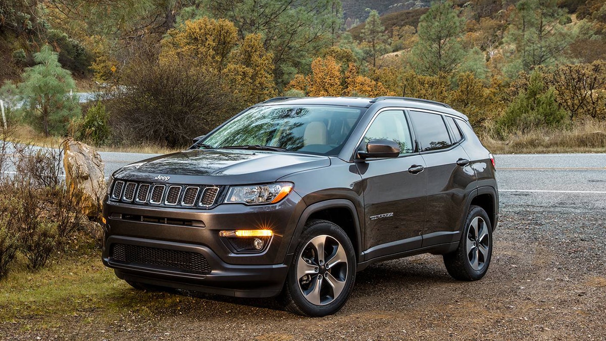 2021 Jeep Compass Latitude front left