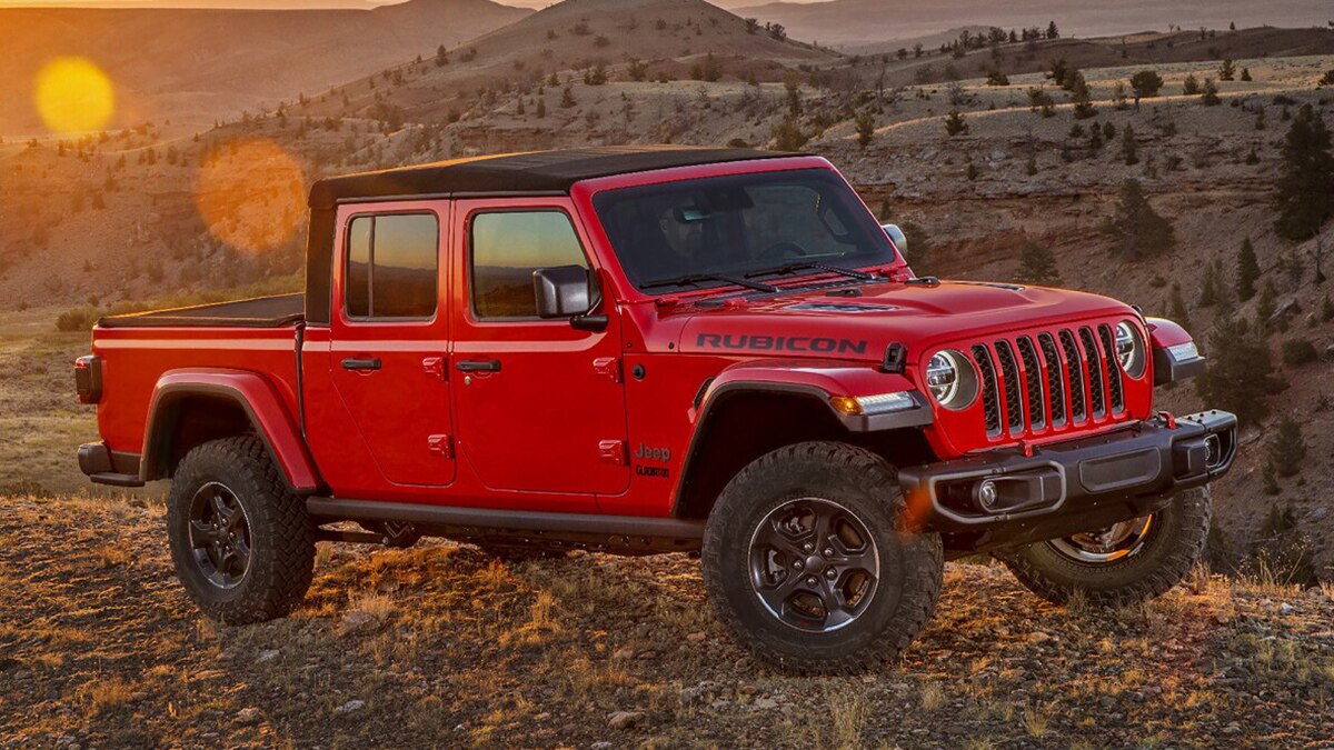 2021 Jeep Gladiator Rubicon front right in red