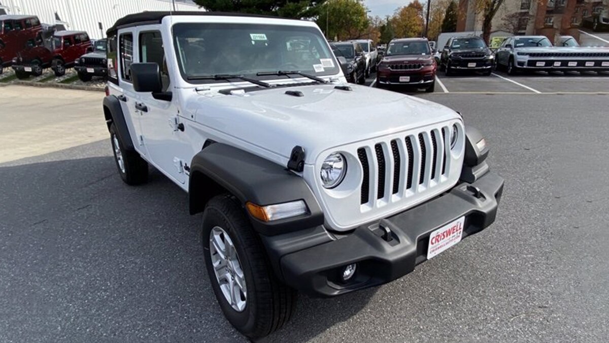 2021 Jeep Wrangler Unlimited Sport front right in white
