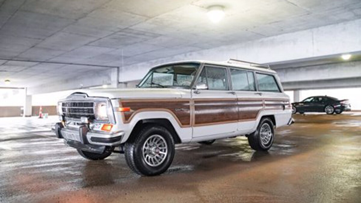 1988 Jeep Grand Wagoneer