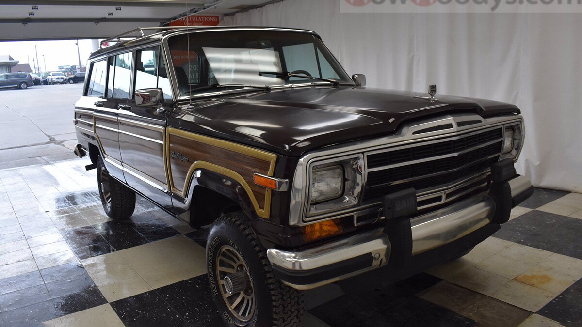 1989 Jeep Grand Wagoneer