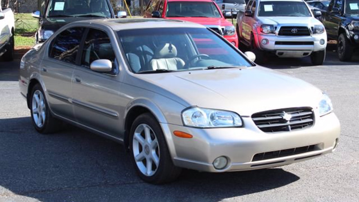 2000-nissan-maxima-se.jpg