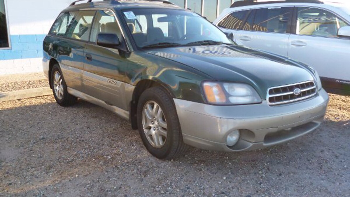 2000 Subaru Outback Wagon front right
