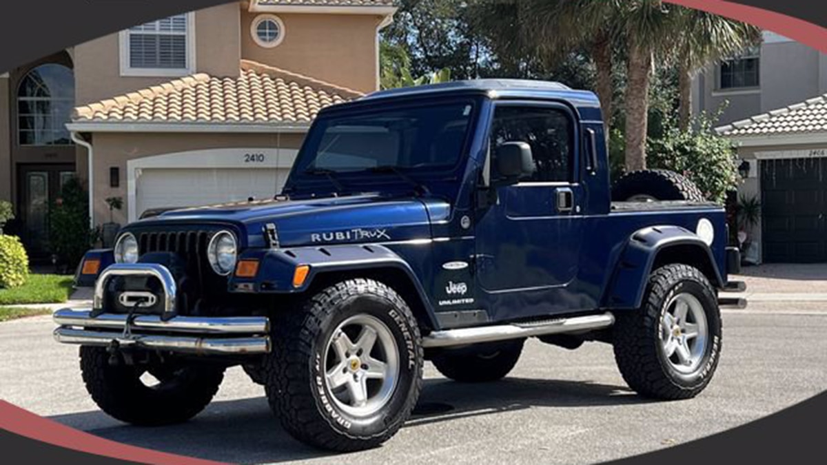 2005 Jeep Wrangler Unlimited front left in blue