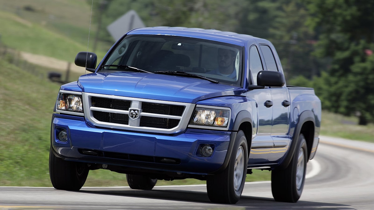 2010 Dodge Dakota front left in blue