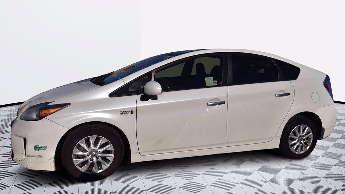 2013 Toyota Prius Plug-In Hybrid