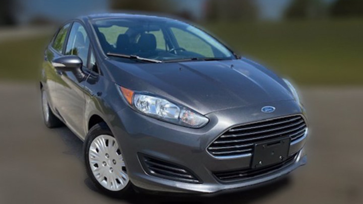 2015 Ford Fiesta front silver