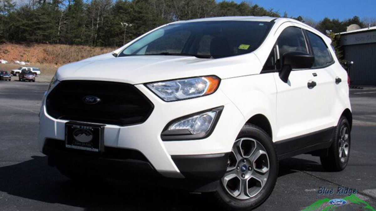 2018 Ford EcoSport front left in white