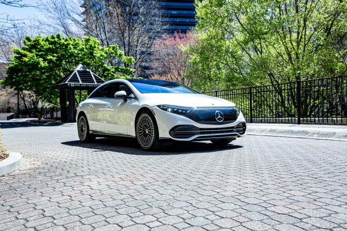 2022 Mercedes-Benz EQS front right