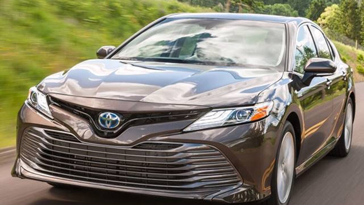 2022 Toyota Camry Híbrido LE