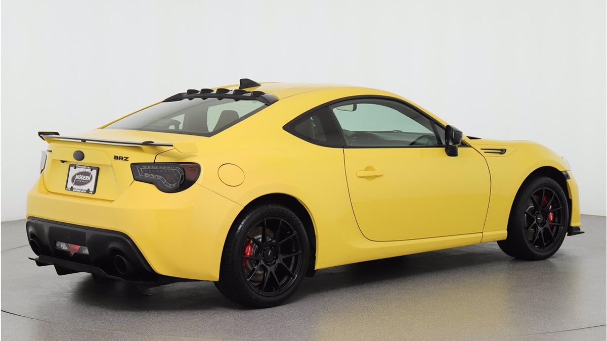 2017 Subaru BRZ Series.Yellow