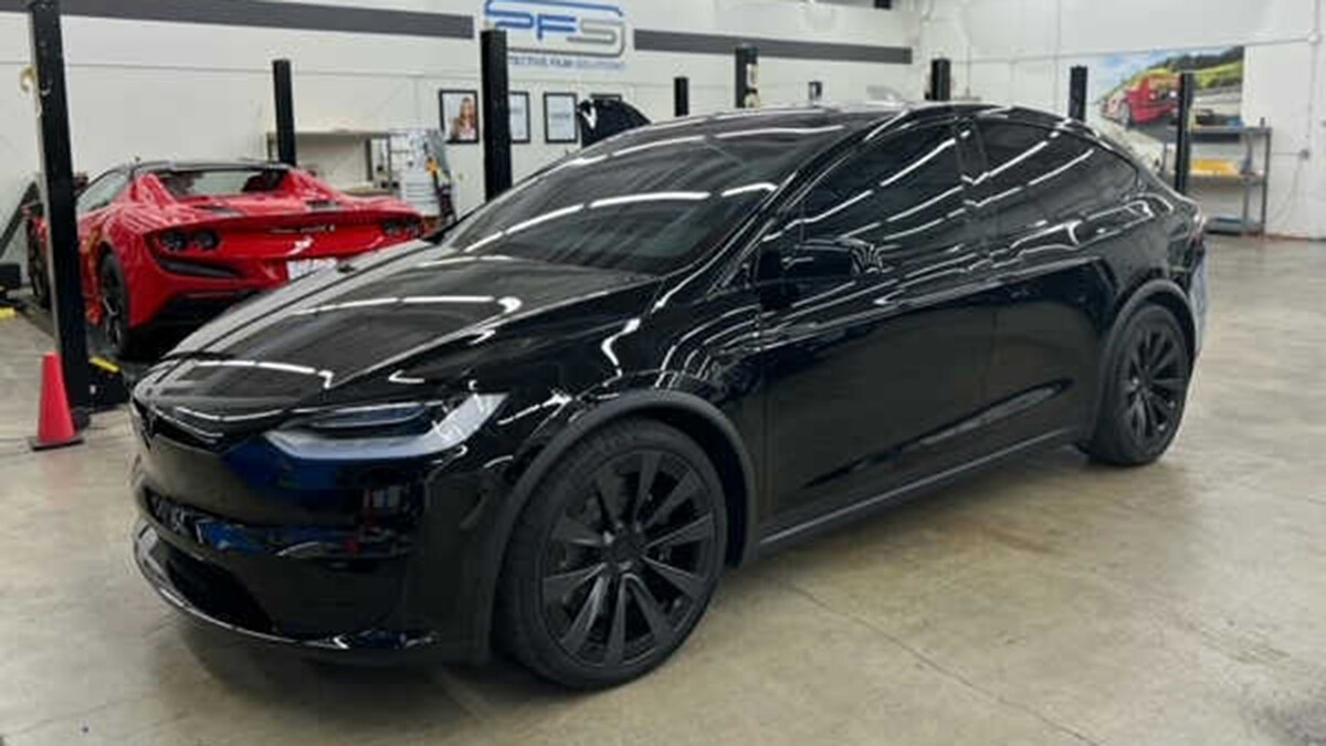 2022 Tesla Model X Plaid