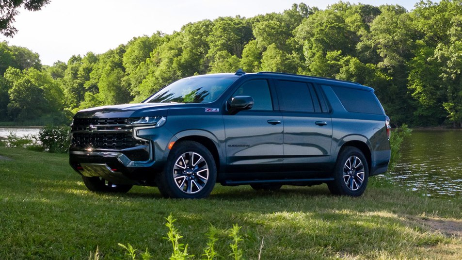 2023 Chevrolet Suburban Z71 in slate
