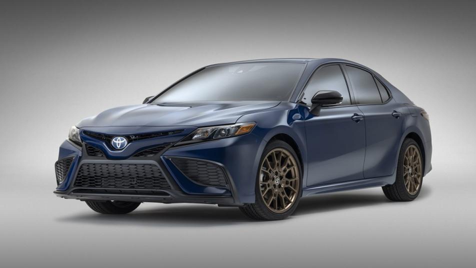 2023 Toyota Camry Hybrid: Choosing the Right Trim