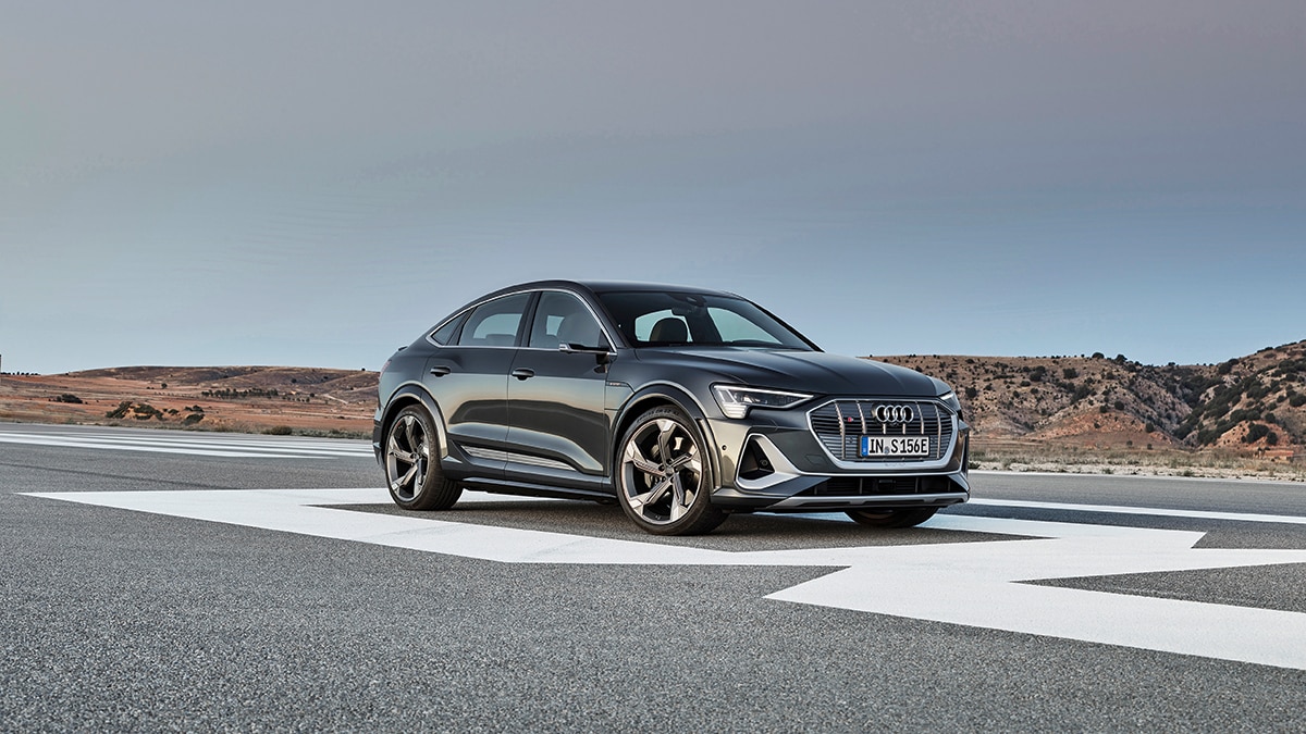 2023 Audi e-tron S Sportback front right in black
