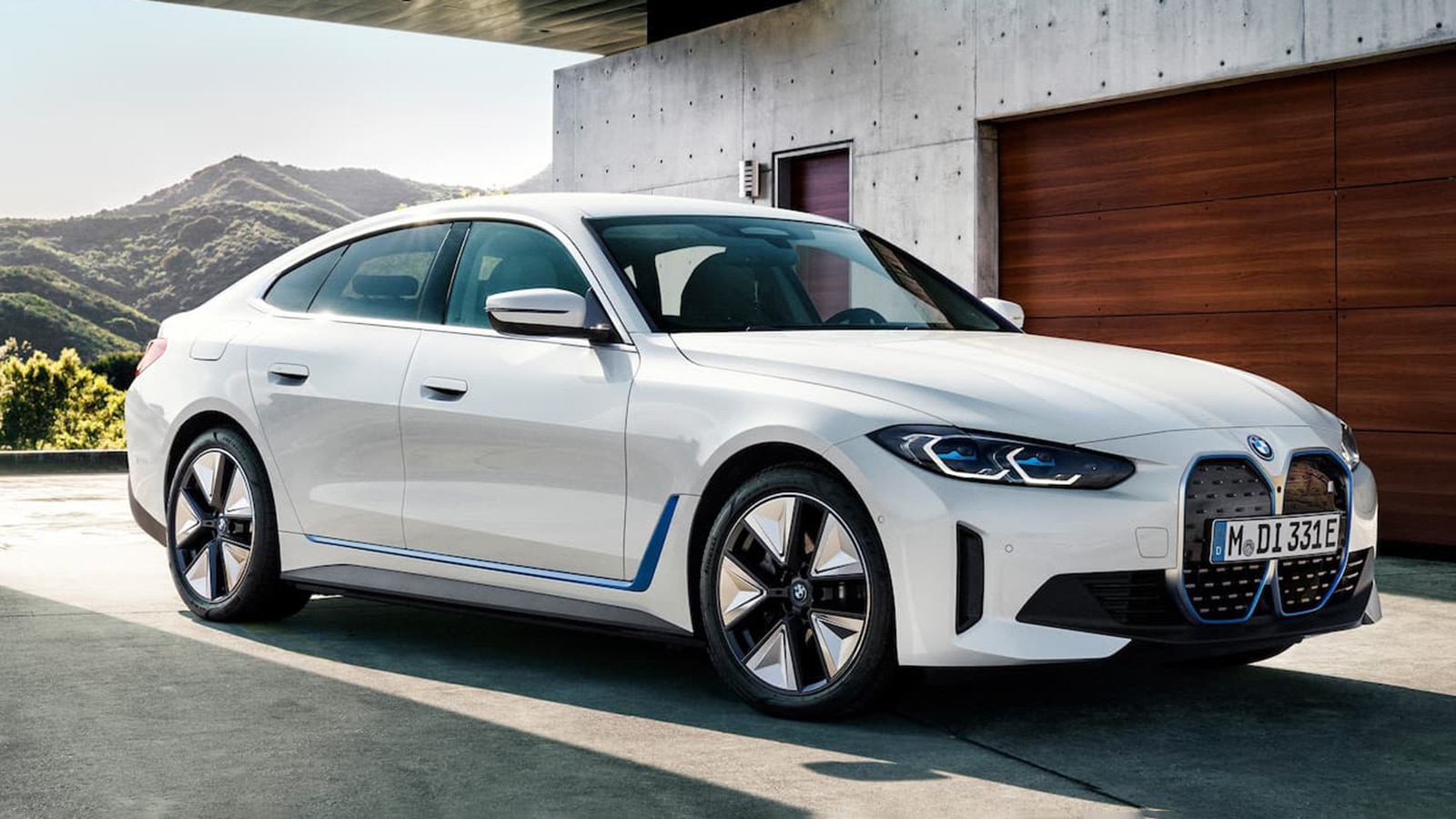 2022 BMW i4 Review, Specs & Features