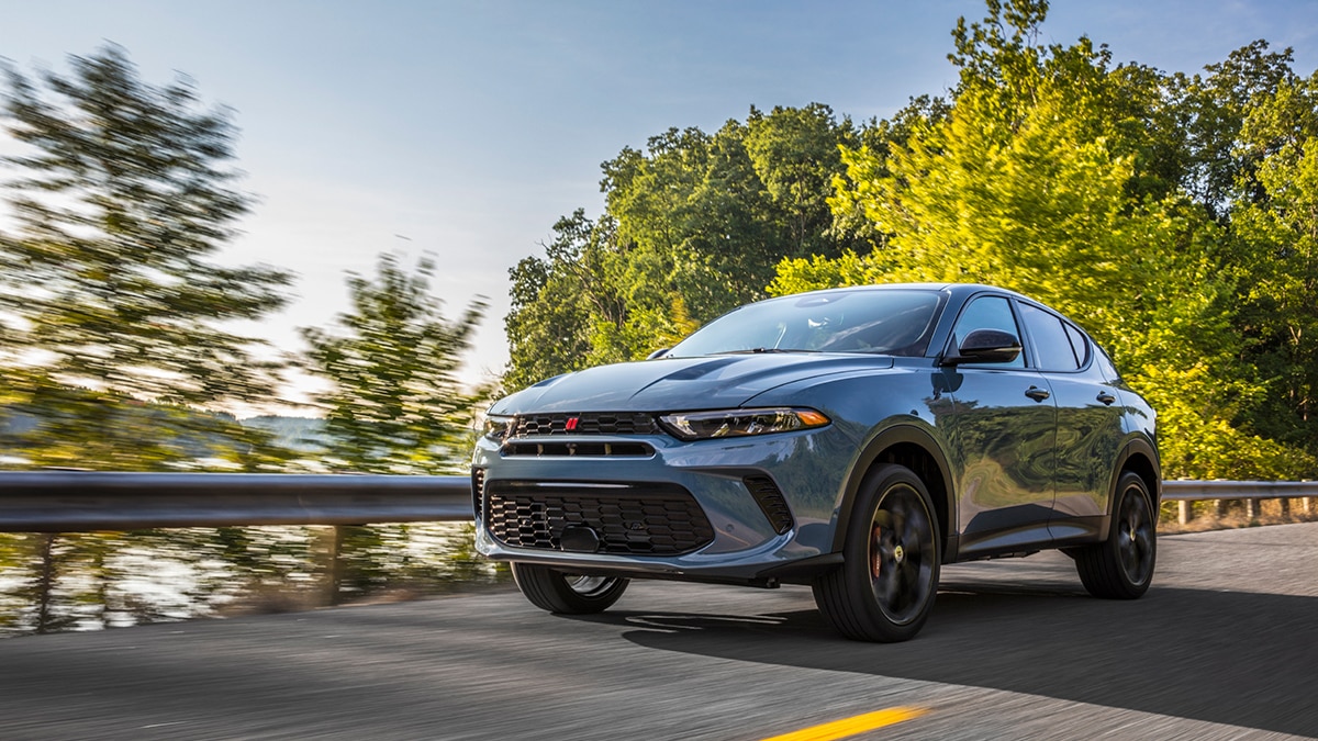 2023 Dodge Hornet front left