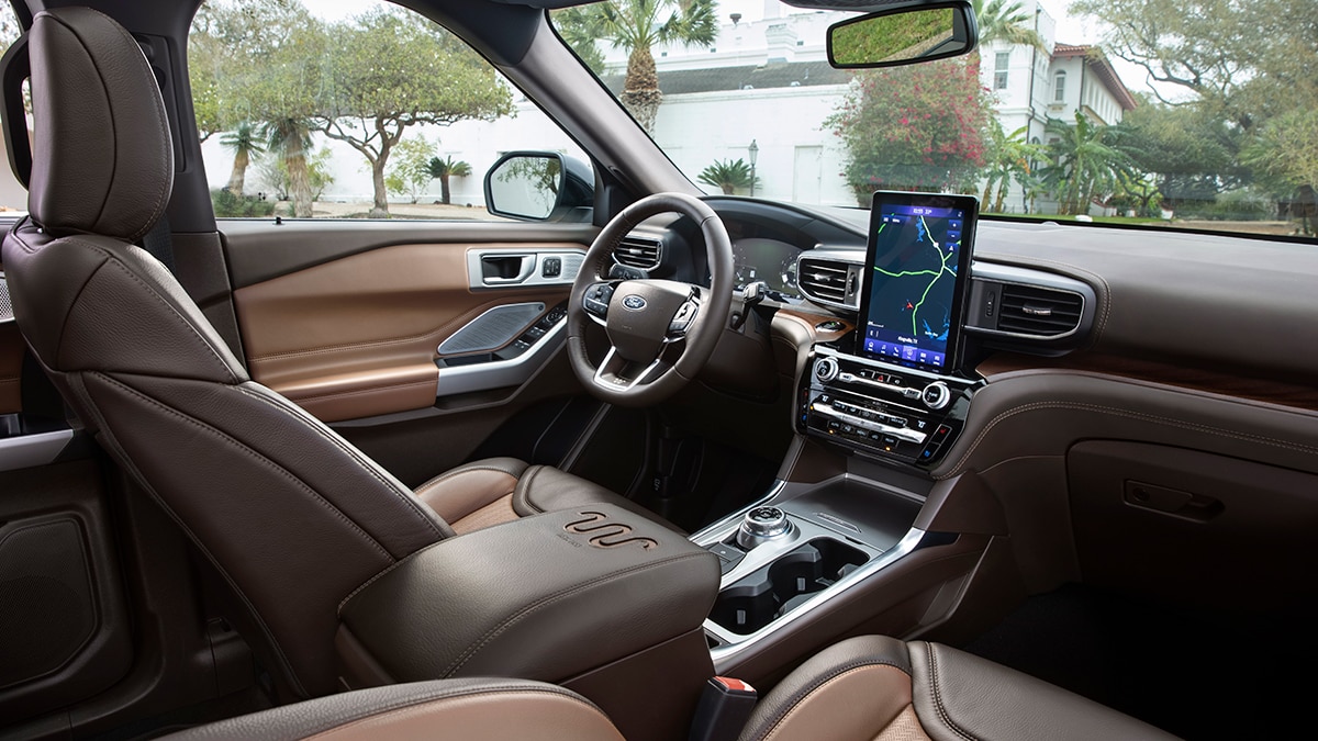 2023 Ford Explorer Front cabin