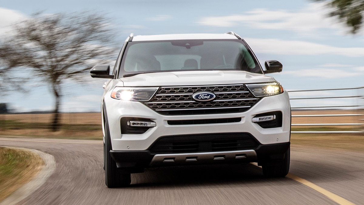 2023 Ford Explorer King Ranch driving