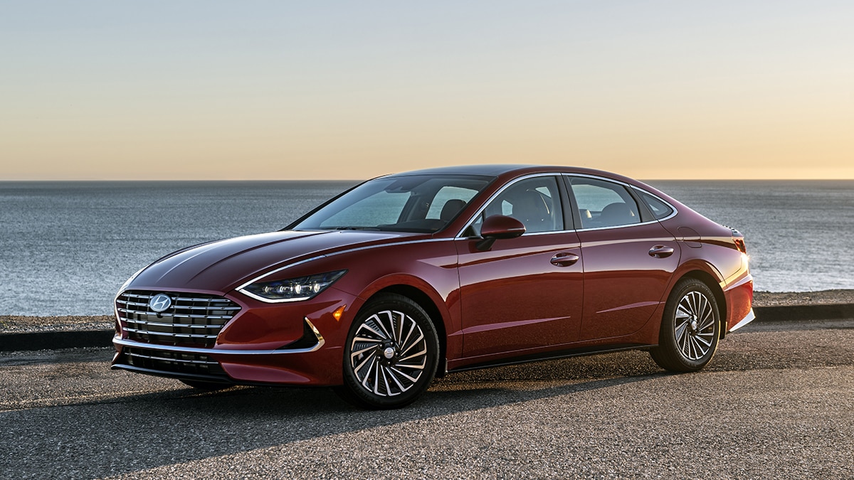 2023 Hyundai Sonata Hybrid front left in red