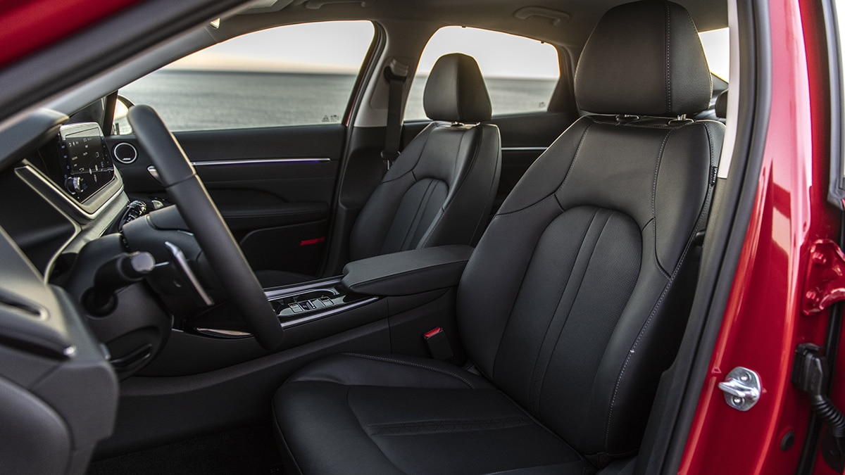 2023 Hyundai Sonata Hybrid front seats