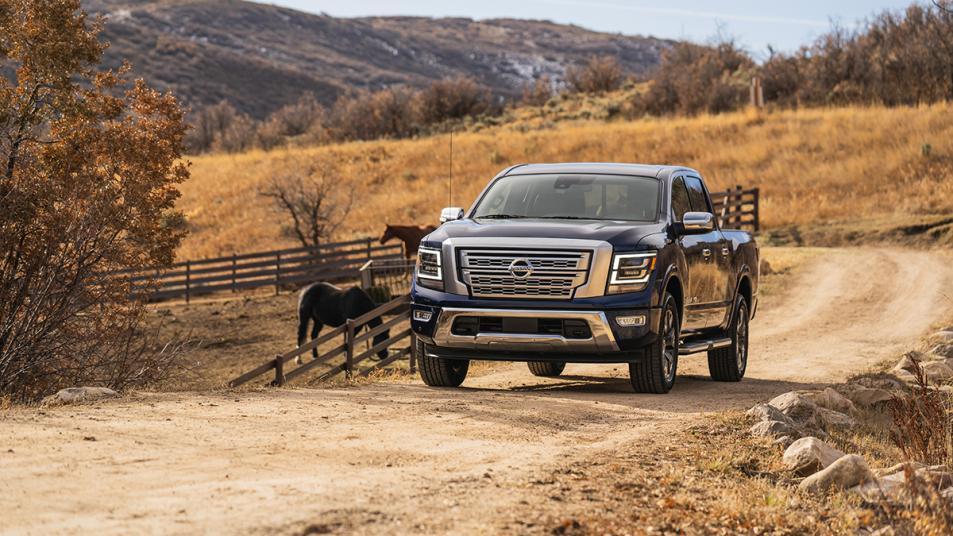 2023 Nissan Titan Front Left