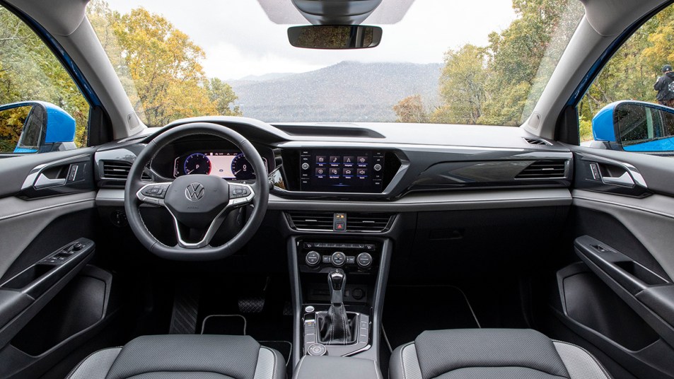 2023 Volkswagen Taos front cabin