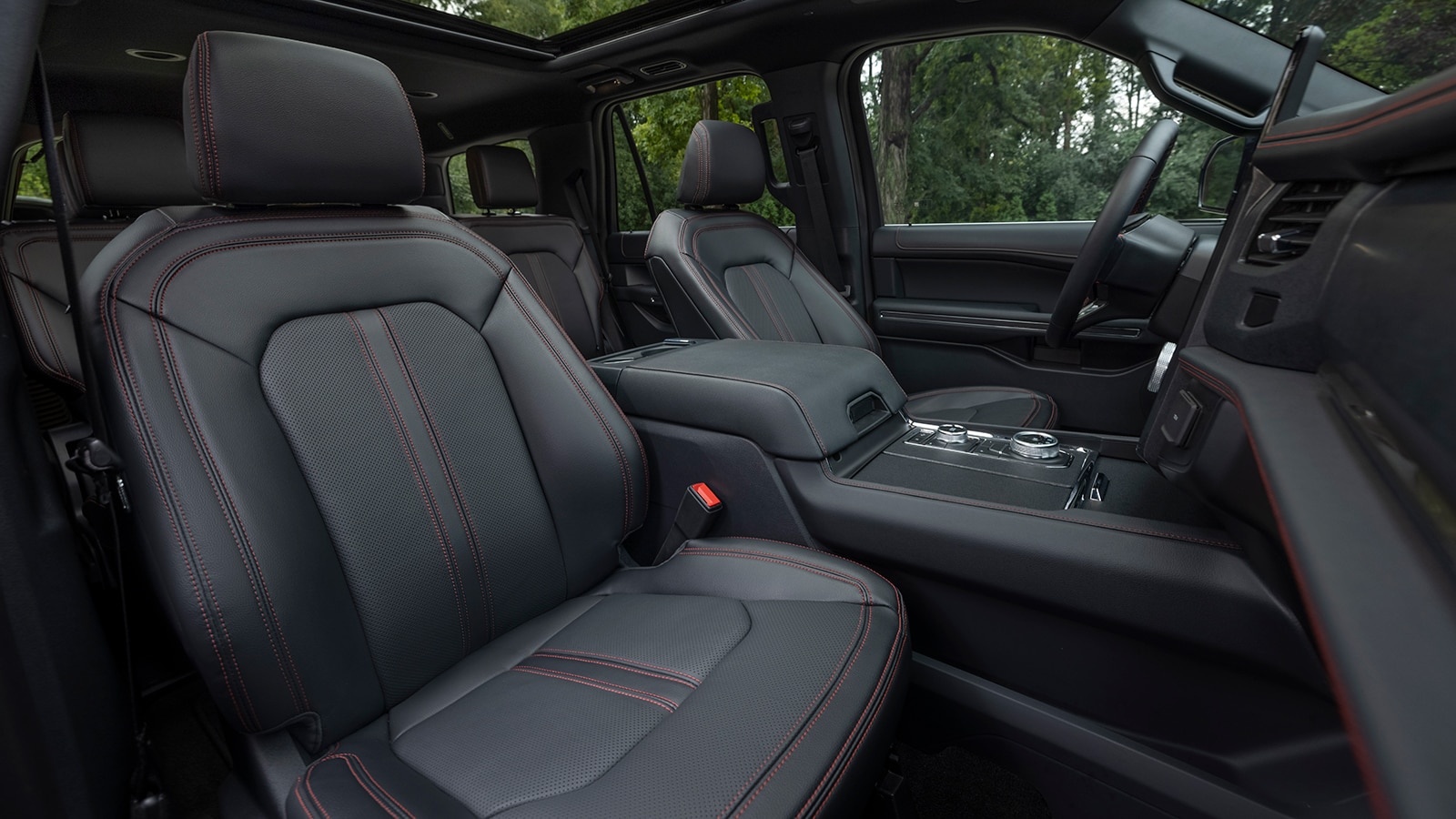 2023 Ford Expedition Stealth Edition sunroof