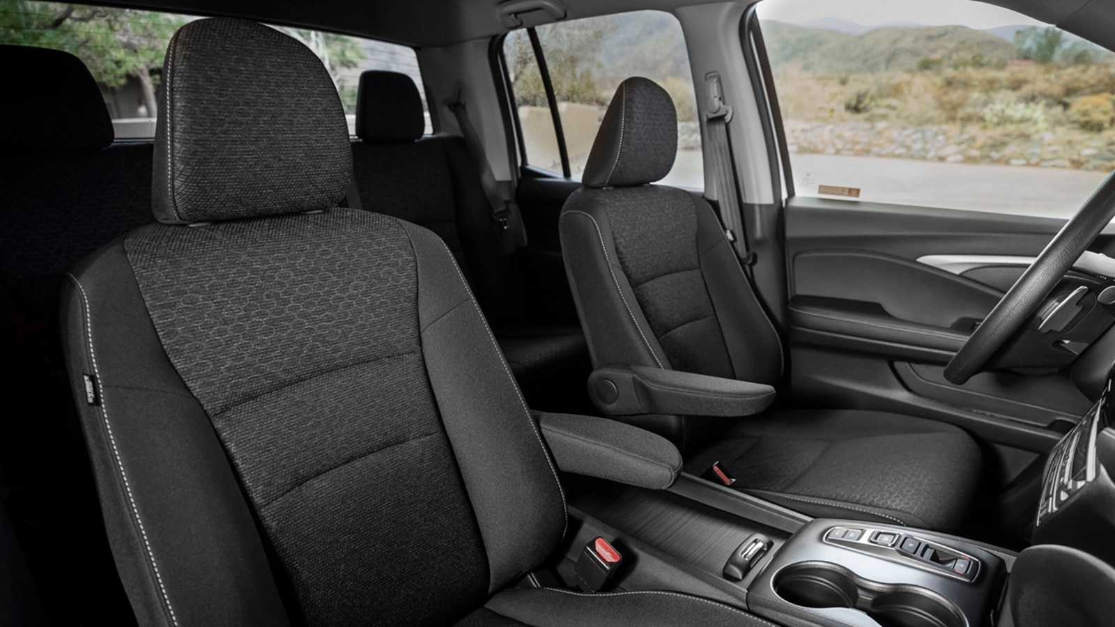 2023 Honda Ridgeline Sport front seats