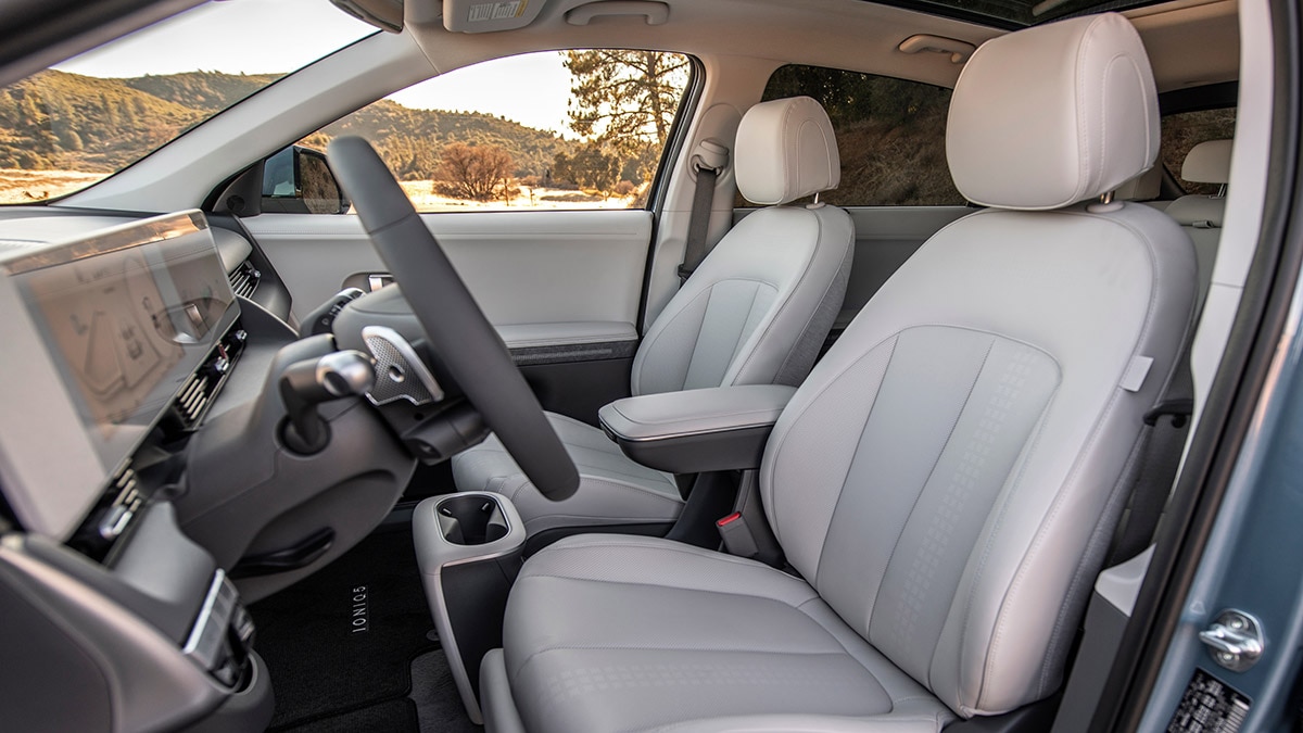 2023 Hyundai Ioniq 5 front row seating