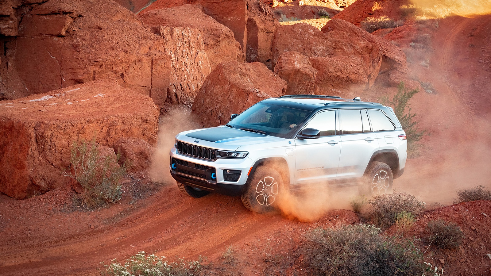 2023 Jeep Grand Cherokee Trailhawk 4xe front left