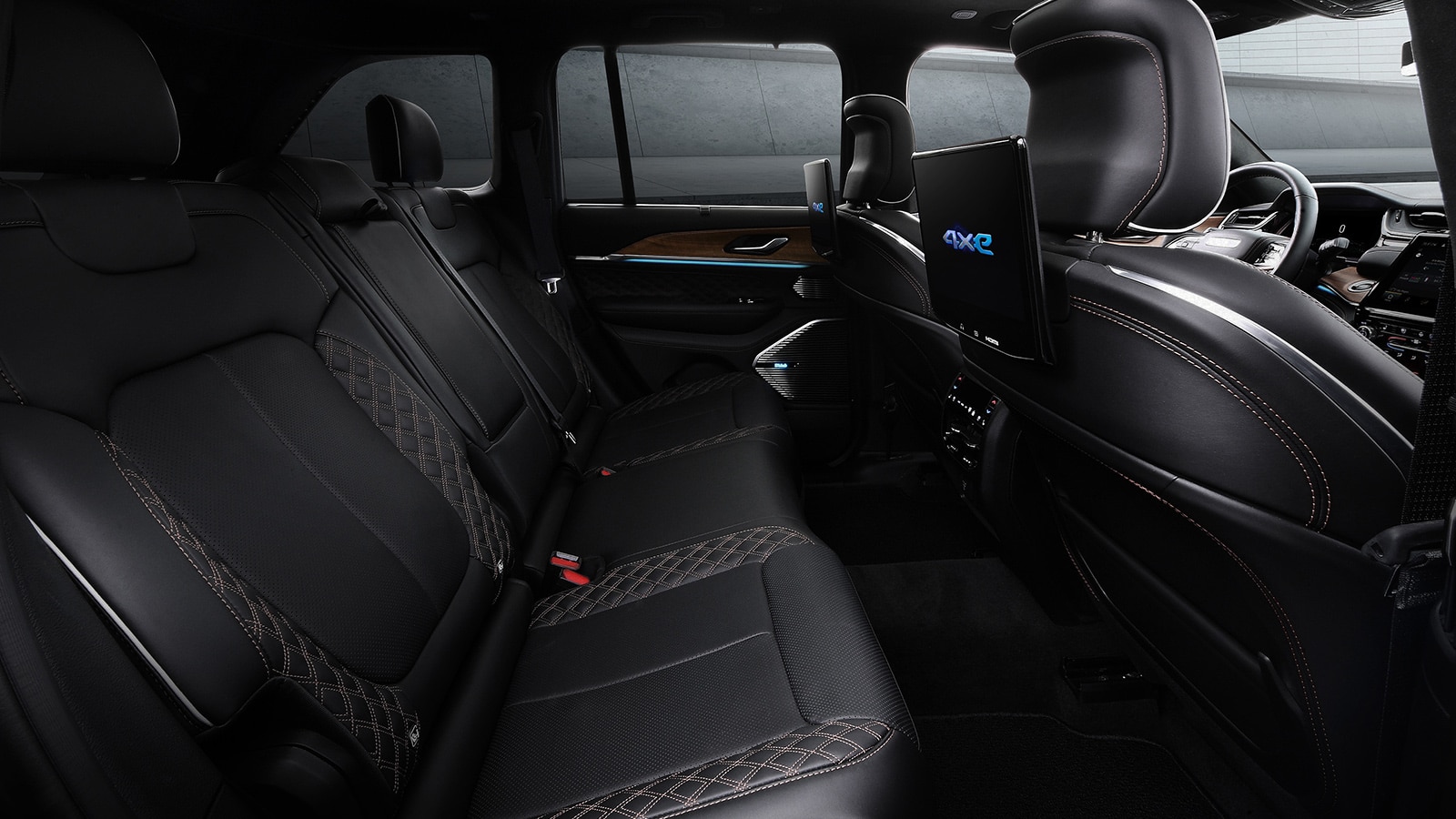 2023 Jeep Grand Cherokee Trailhawk 4xe second row seating