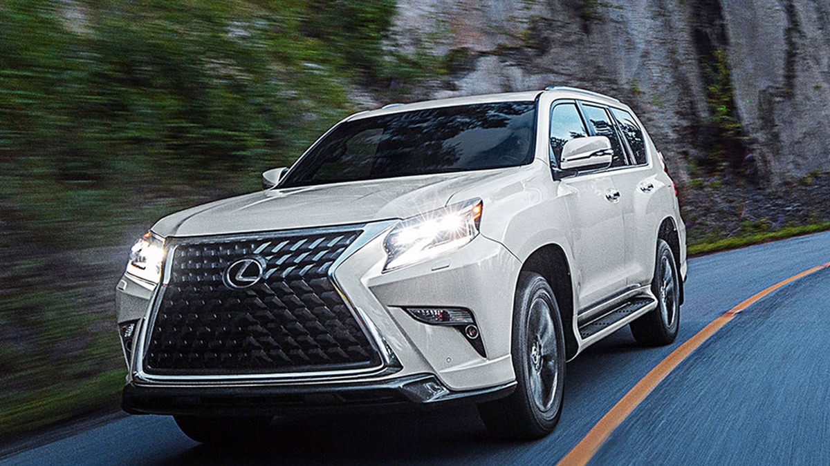 2023 Lexus GX 460 front left in white