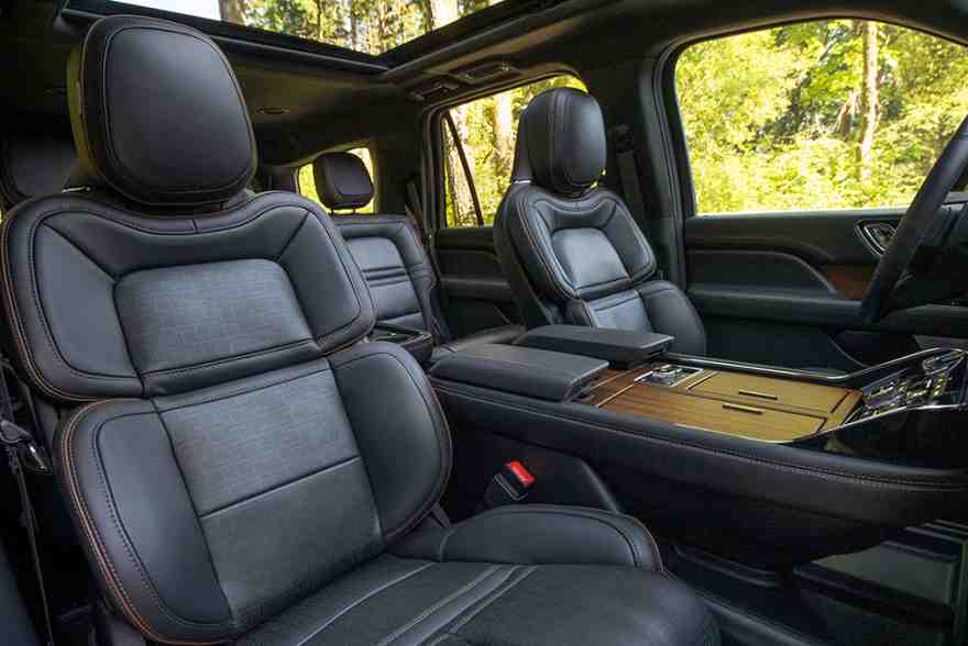 2023 Lincoln Navigator Choosing the Right Trim Autotrader
