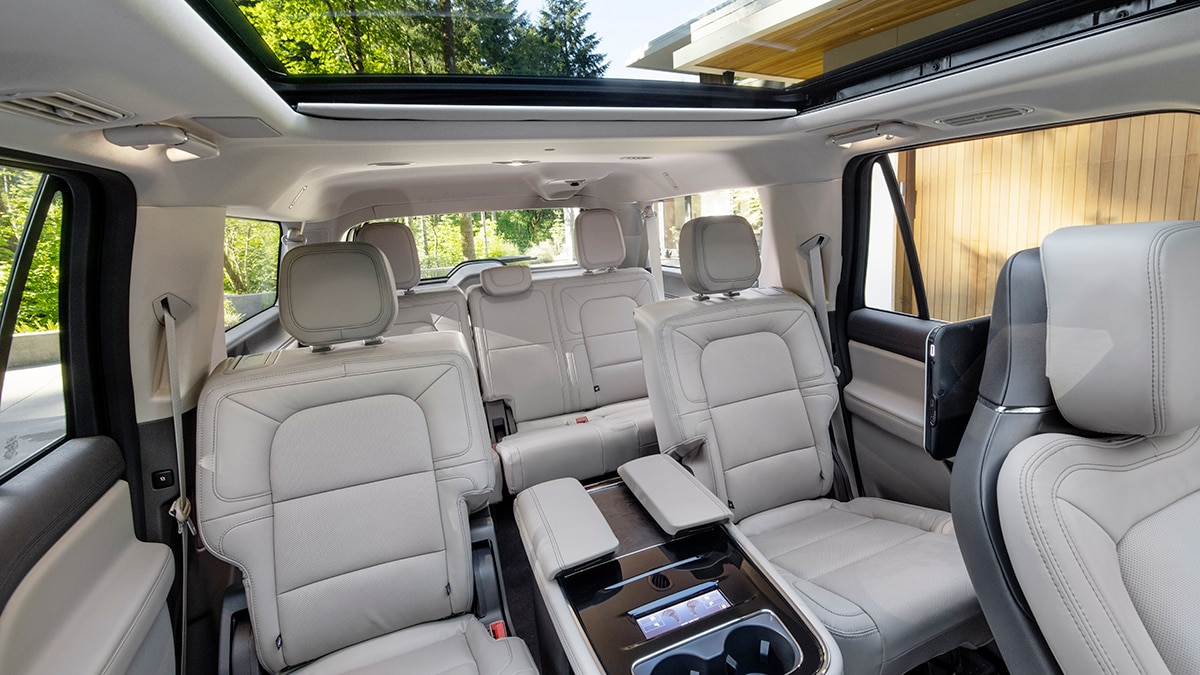 2023 Lincoln Navigator Reserve interior