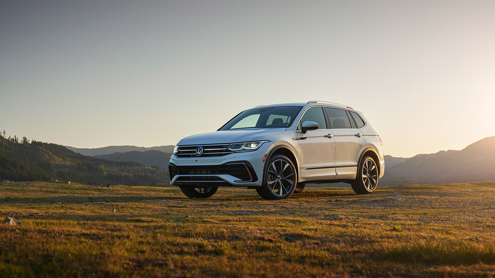 2023 Volkswagen Tiguan SEL R-Line
