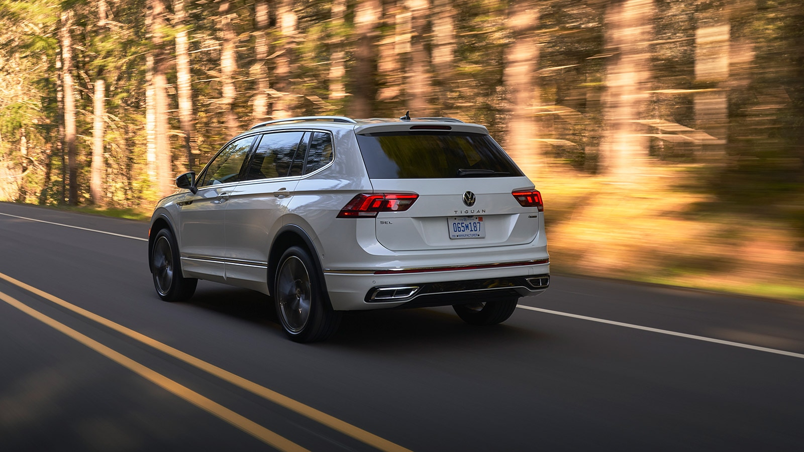 2023 Volkswagen Tiguan SEL R-Line