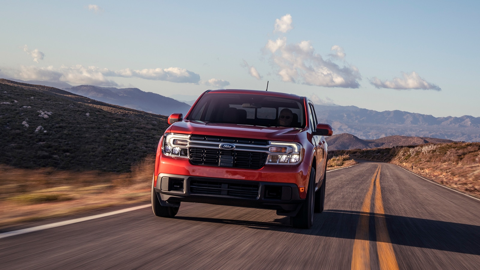2023 Ford Maverick Lariat front