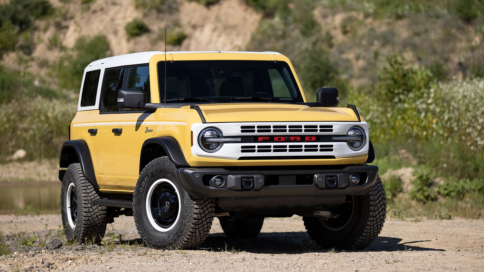 2023 Ford Bronco Limited Edition front right