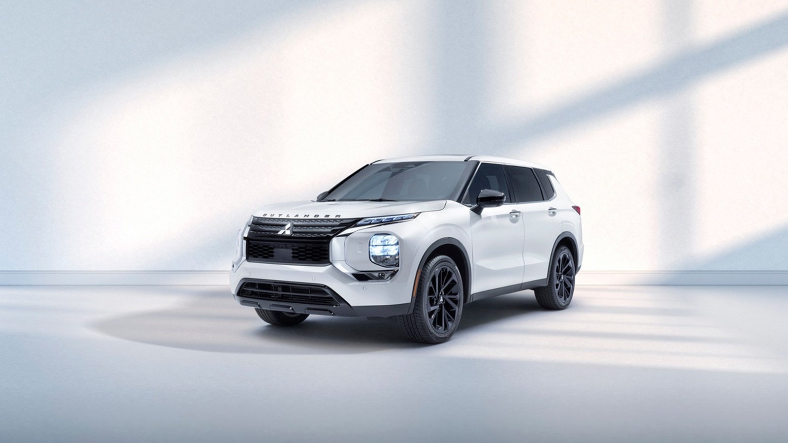 2024 Mitsubishi Outlander Sel Touring Xylia Katerina